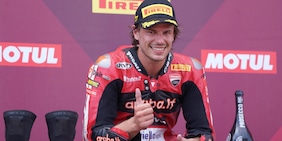 Bulega campione del mondo Superbike: trionfo Ducati 14 anni dopo Biaggi