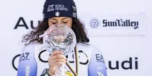 Federica Brignone alza la Coppa del Mondo: è festa Italia negli Usa