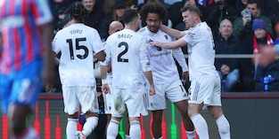 Il Liverpool torna a vincere, Zirkzee guida la rimonta del Manchester United. Pari tra Chelsea e Arsenal