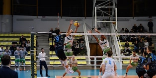 Pineto sbanca ed inguaia Cantù