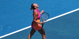 Il duro sfogo di Sabalenka contro il caldo, sbotta in conferenza: "Giocare così è una cosa..."