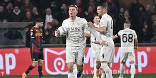 Incredibile Napoli, vince al 95’ in dieci: contro il Genoa decide un rigore di Hojlund