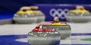 Bufera arbitri anche nel curling, non c’è il Var: "Le decisioni in partita sono definitive"