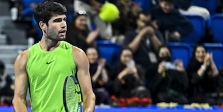 La curiosa richiesta di un tifoso ad Alcaraz durante la sfida con Fils: "Hai due opzioni". Lui reagisce così
