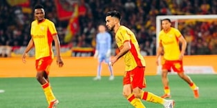 Thauvin segna su assist di Abdulhamid, il Lens strapazza l'Angers ed è primo in Ligue 1 aspettando il Psg