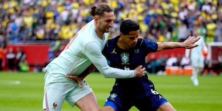 Allegri trema, si fa male Rabiot con la Francia. Il giocatore rassicura tutti: “Niente di grave”