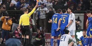 Bergomi categorico su Bastoni: "Dovrà andare via dall'Italia, lo dico per il suo bene"