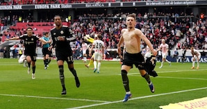 Clamoroso Bayern: rimonta leggendaria con il Friburgo da 0-2 a 3-2, decisivo Karl al 99'!