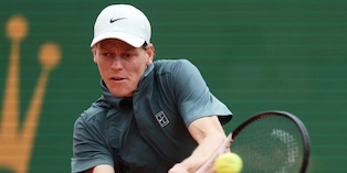 Sinner supera Machac. Berrettini out contro Fonseca