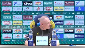 Frosinone, doccia in conferenza per Alvini