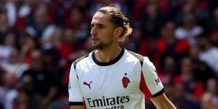 Milan, una vittoria chiave a Genoa: Nkunku e Athekame avvicinano Allegri alla Champions. A De Rossi non basta Vazquez