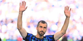 Mkhitaryan e l’Inter, la storia continua: un altro anno di contratto e poi…
