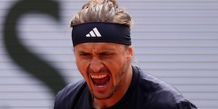Zverev liquida Mensik 3-1 e vola in finale al Roland Garros