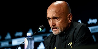 Spalletti: "La Juve vive di risultati, per lo scudetto siamo abbastanza lontani. Vlahovic? Porta aperta, ma deve citofonare"