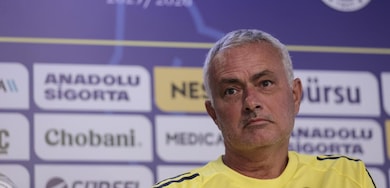 Mourinho carica il Fenerbahce contro il Feyenoord: "I nostri tifosi possono creare l'inferno"
