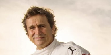 Zanardi, il sorriso del benefattore