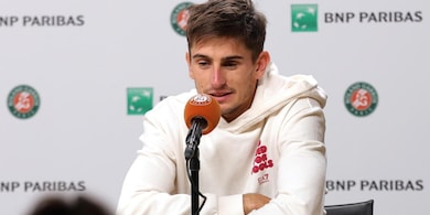Arnaldi si ritira dal Roland Garros per un virus influenzale. Cobolli in finale senza giocare, sfiderà Zverev