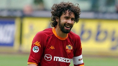 Europa League, Tommasi torna in campo a 42 anni