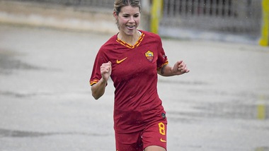 Roma a valanga: contro l'Orobica finisce 6-0 con dedica speciale