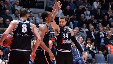 Eurocup, la Virtus Bologna batte Promitheas 88-75. Vittoria anche per Trento
