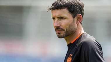 Ufficiale, Van Bommel esonerato dal Psv