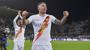 Stankovic: "Kolarov non andrà alla Stella Rossa". La Roma prepara il rinnovo