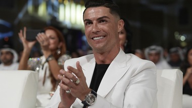 Cristiano e i suoi gioielli: Ronaldo a Dubai con un Rolex da 400 mila euro