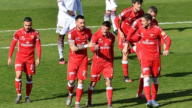 Coronavirus, i giocatori del Perugia chiamano gli abbonati