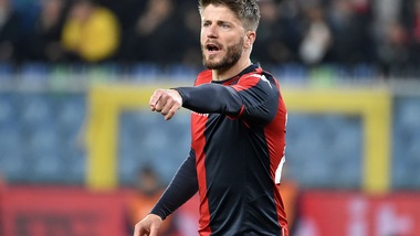 Genoa, Schone rescinde: diverse offerte in Italia