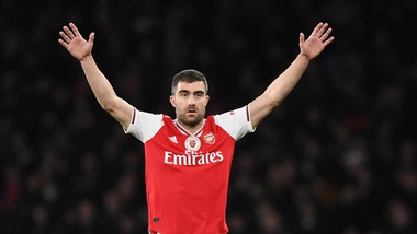 Genoa, suggestione Sokratis: all'Arsenal non gioca