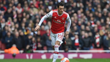 Özil-Arsenal, dopo le accuse spunta l’offerta del Fenerbahçe