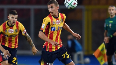 Coronavirus, tre giocatori e due membri dello staff del Lecce positivi