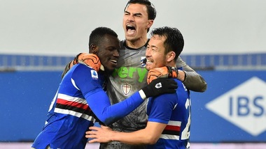 L'Inter cade a Marassi. Roma, un'altra vittoria VIDEO