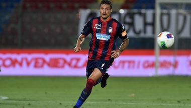 Crotone, ceduto Mustacchio all'Alessandria