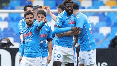 Napoli-Fiorentina 6-0: Gattuso travolge Prandelli