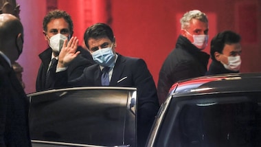 Fiducia al Governo: il caos Ciampolillo e il Var di Galliani