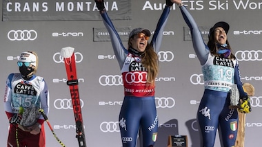 Sofia Goggia da impazzire! Primo posto e festa sul podio con la Curtoni