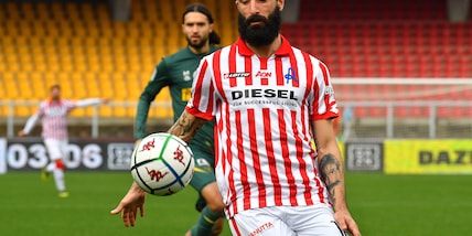 Juve Stabia scatenata: presi Marotta dal Vicenza e Farroni dalla Reggina