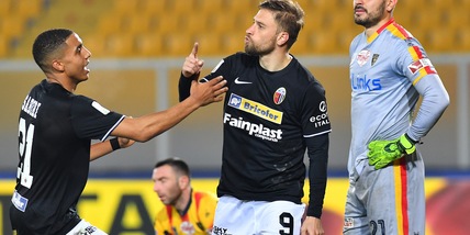 Mancosu tradisce il Lecce, l'Ascoli rimonta con doppio Dionisi: 1-2