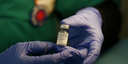 Vaccino Covid, ecco l'ordine: sei scaglioni e fasce d'età