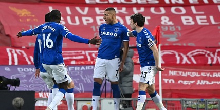 Premier League, Ancelotti batte il Liverpool. Frena il Chelsea