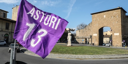 Fiorentina, gigantografia dei tifosi dedicata ad Astori