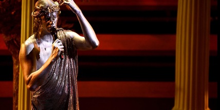 Sanremo, Achille Lauro statua greca: il significato del quadro