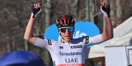 Tirreno-Adriatico, quarta tappa e primo posto in classifica a Pogacar