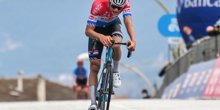 Tirreno-Adriatico: quinta tappa a Van der Poel, ma Pogacar resta leader