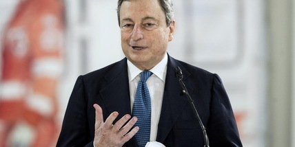 AstraZeneca, Draghi: "La somministrazione riparte da domani"