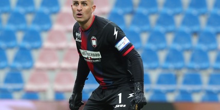 Crotone, il saluto di Cordaz: "Qui sono diventato uomo"