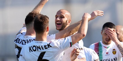 Serie C, Ternana: festa rinviata. L'Avellino vince e resta in scia