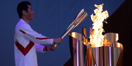 Tokyo2020, troppi contagi di Covid: la torcia non sfilerà ad Osaka