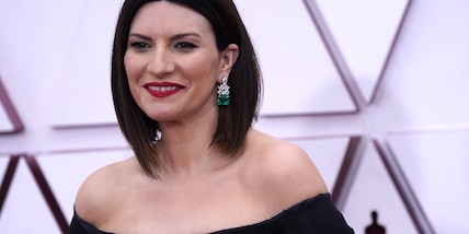 Laura Pausini non vince l'Oscar: "Torno in Italia felice"